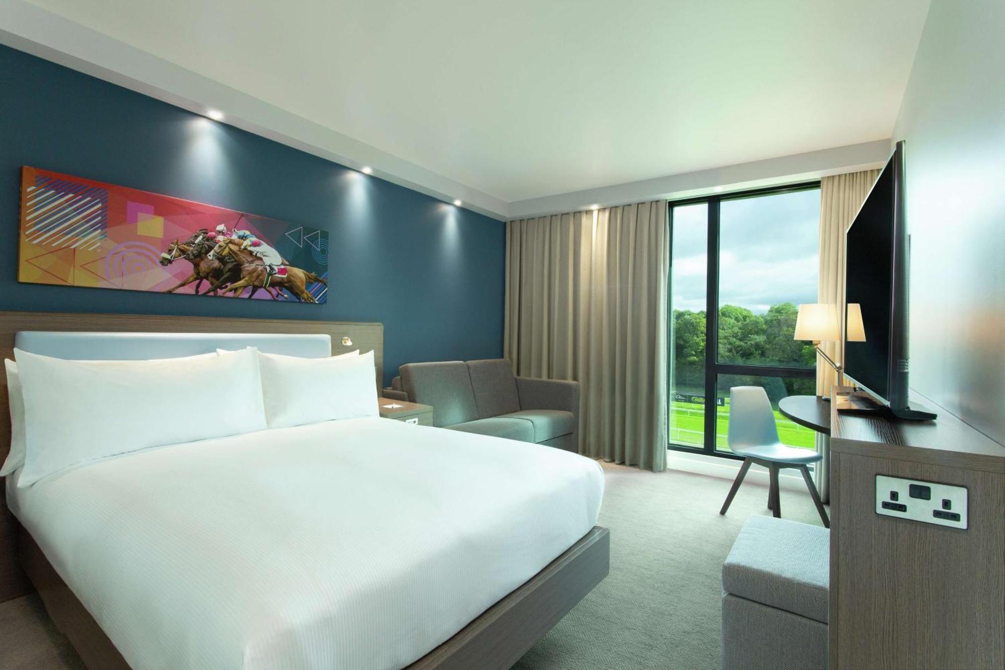 Hampton By Hilton Hamilton Park Ξενοδοχείο Εξωτερικό φωτογραφία