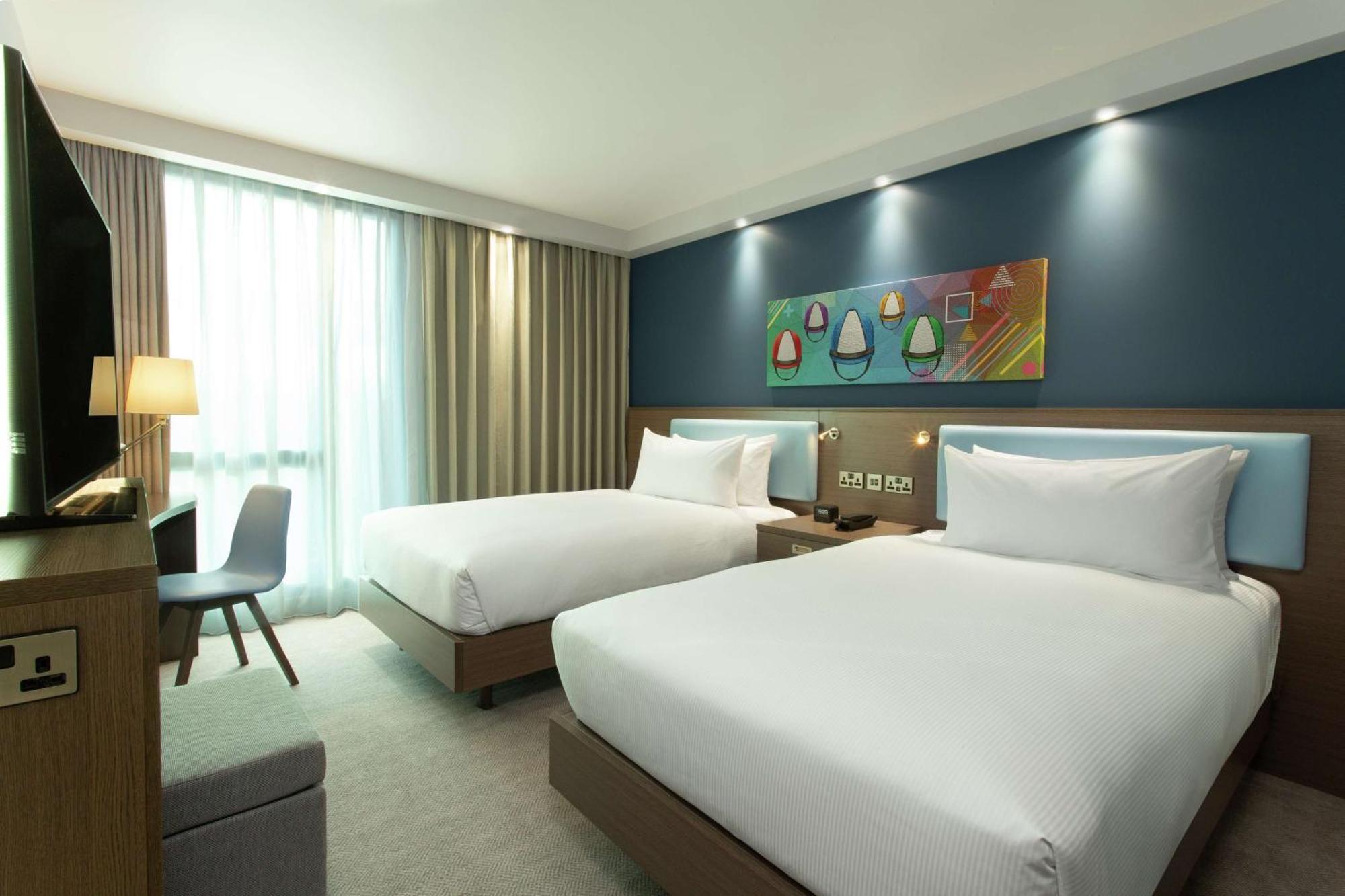 Hampton By Hilton Hamilton Park Ξενοδοχείο Εξωτερικό φωτογραφία