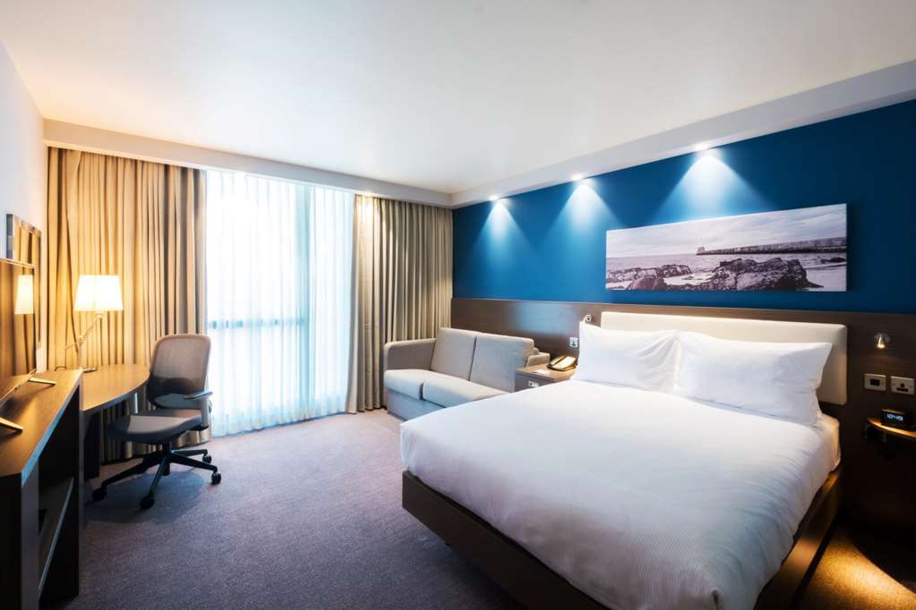Hampton By Hilton Hamilton Park Ξενοδοχείο Δωμάτιο φωτογραφία